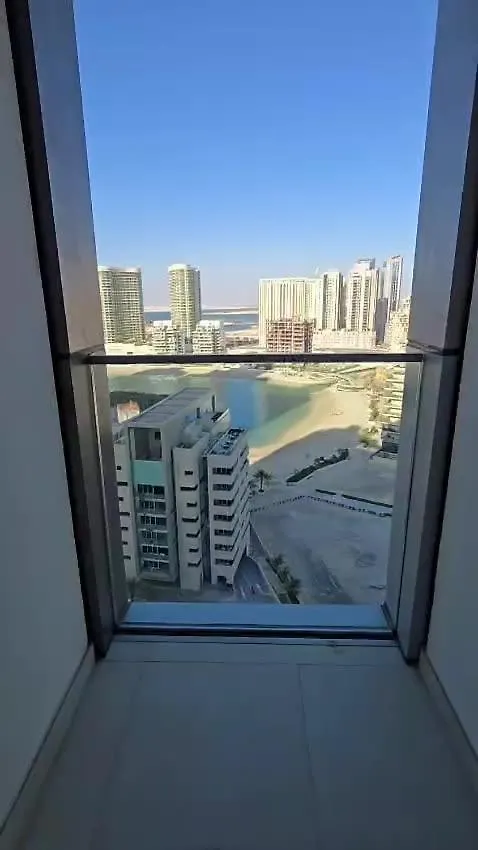Luxury 2Bhk Boulevard Alreem Abu Dabi